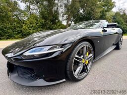 FERRARI Roma Coupe Schwarz