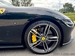 FERRARI Roma Coupe Schwarz