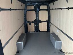 MERCEDES-BENZ Sprinter 319 CDI 4325 AHK DISTRONIC 360 Klima