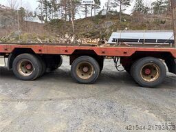 Volvo FH16 540 truck m/ 2006 Damm machine trailer