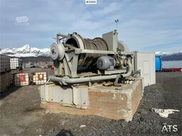  Lavtrykksvinsj med styrekskap og fjernstyring