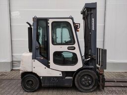 Doosan D25S-5