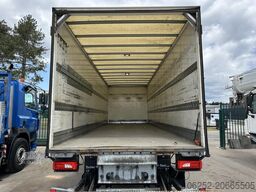 Scania P320 RETARDER - CLOSED BOX 8m25 x 2m47 x 2m30 -...