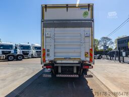 RENAULT D19 320 DXI + DHOLLANDIA