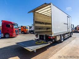 RENAULT D19 320 DXI + DHOLLANDIA