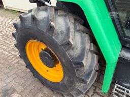 JCB 926 4x4 / 2.600 KG / 1.048 H