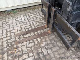 JCB 926 4x4 / 2.600 KG / 1.048 H