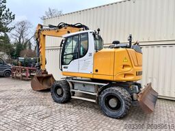 LIEBHERR A914 Compact / 2017 BJ / 9.979 H / OilQuick
