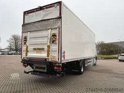 VOLVO FM330