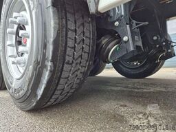 Lecitrailer PLATEAU TWISTLOCKS