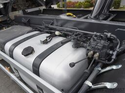 Mercedes-Benz Actros 3563 8x4 / Tipper for grain 20 t