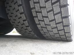 Mercedes-Benz Actros 3563 8x4 / Tipper for grain 20 t