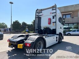Iveco SWAY 440s51