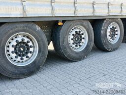 Schmitz Cargobull Curtainsider Standard Getränke