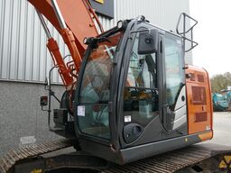 Hitachi ZX225USLC-6