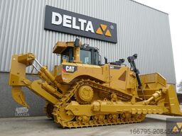 Caterpillar D8T