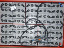 GRUMA 80 Volt 4 PzS 500 Ah