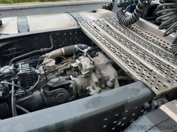 MERCEDES-BENZ Actros 1851LS MP5 Gigaspace Retarder ADA Xenon