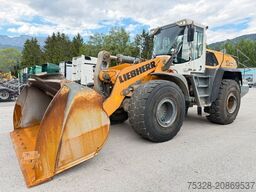 LIEBHERR L 566 Xpower 4,7m3 Schaufel Joystick Lenkun Top