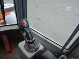 terex Schaeff SKL 834 Palettengabel und Schaufel