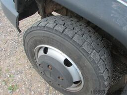 MERCEDES-BENZ 813 D Vario Kastenwagen