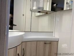 HOBBY De Luxe 495 UL InterCaravaning Sondermodell