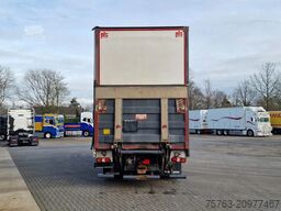 Mercedes-Benz Actros 2646 6x2 - Isolated box with sidedoors -...