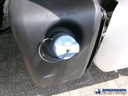 D.A.F. LF 220 4X2 Whale vacuum tank 7 m3