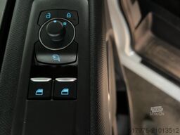 FORD TOURNEO CUSTOM 320 L2 Titanium 100 kW ACC CAM LED