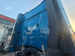 MERCEDES-BENZ ACTROS 1853 * LEDER  * VOLL * GIGASPACE * LOHR *