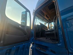 MERCEDES-BENZ ACTROS 1853 * LEDER  * VOLL * GIGASPACE * LOHR *