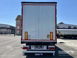 Schmitz Cargobull Curtainsider Standard Getränke