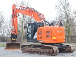Hitachi ZX225 USRLC-6 | ROTOTILT | BUCKET | GOOD CONDITION