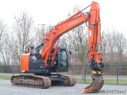 Hitachi ZX225 USRLC-6 | ROTOTILT | BUCKET | GOOD CONDITION