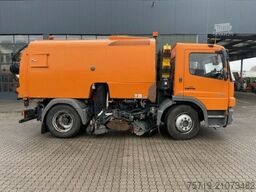 Mercedes-Benz 1518 4x2 Atego Bucher Cityfant