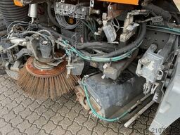 Mercedes-Benz 1518 4x2 Atego Bucher Cityfant