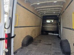 VOLKSWAGEN Crafter 3,5 to, 1+2 Sitzer, AHK, 6 Gang man Scha
