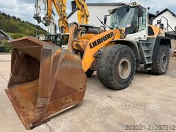 LIEBHERR L 580 X Power *FULL Service /566 / 576*