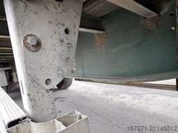FREUHAUF T39B 3 AXLE CURTAINSIDE |OPEN ROOF | BPW AXLES.