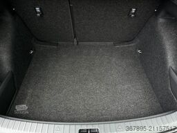 SKODA 1.5TSi Monte Carlo ACC NAVI PADACH KAMERA AHK