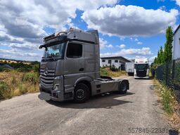 Mercedes-Benz Actros 1851