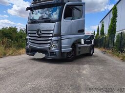 Mercedes-Benz Actros 1851