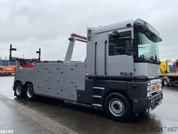 Renault Magnum AE 520T V8 EKA Recovery truck