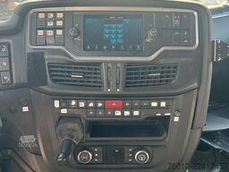 Iveco X-WAY 570