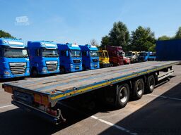 Pacton 3 axle Flatbed trailer with twistlocks