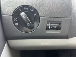 VW Transporter Kombi 2.0 TDI DSG Automaat 140 pk L...