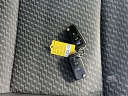 VW Transporter Kombi 2.0 TDI DSG Automaat L1H1 BTW...
