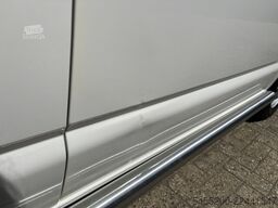 VW Transporter Kombi 2.0 TDI L1H1 9 zitplaatsen Ai...