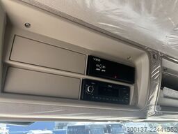 IVECO T-Way AT720T47WT H 6x6 Tractor Head