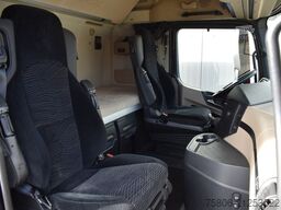 MERCEDES-BENZ Actros 2548 L 6x2 E6 GIGA Retarder neuer Motor